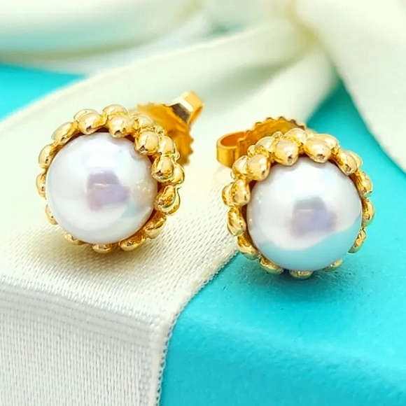 Tiffany & Co. Jewelry - SOLD IN OUR STORE 18K TiffanY Fresh Water Pearl A